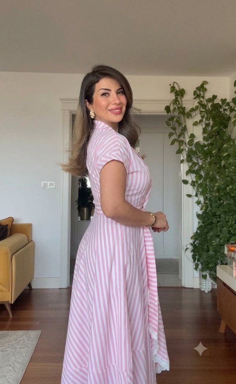 MAVİ BEYAZ ÇİZGİLİ DANTEL ETEKLİ MIDI GÖMLEK ELBİSE - PEMBE