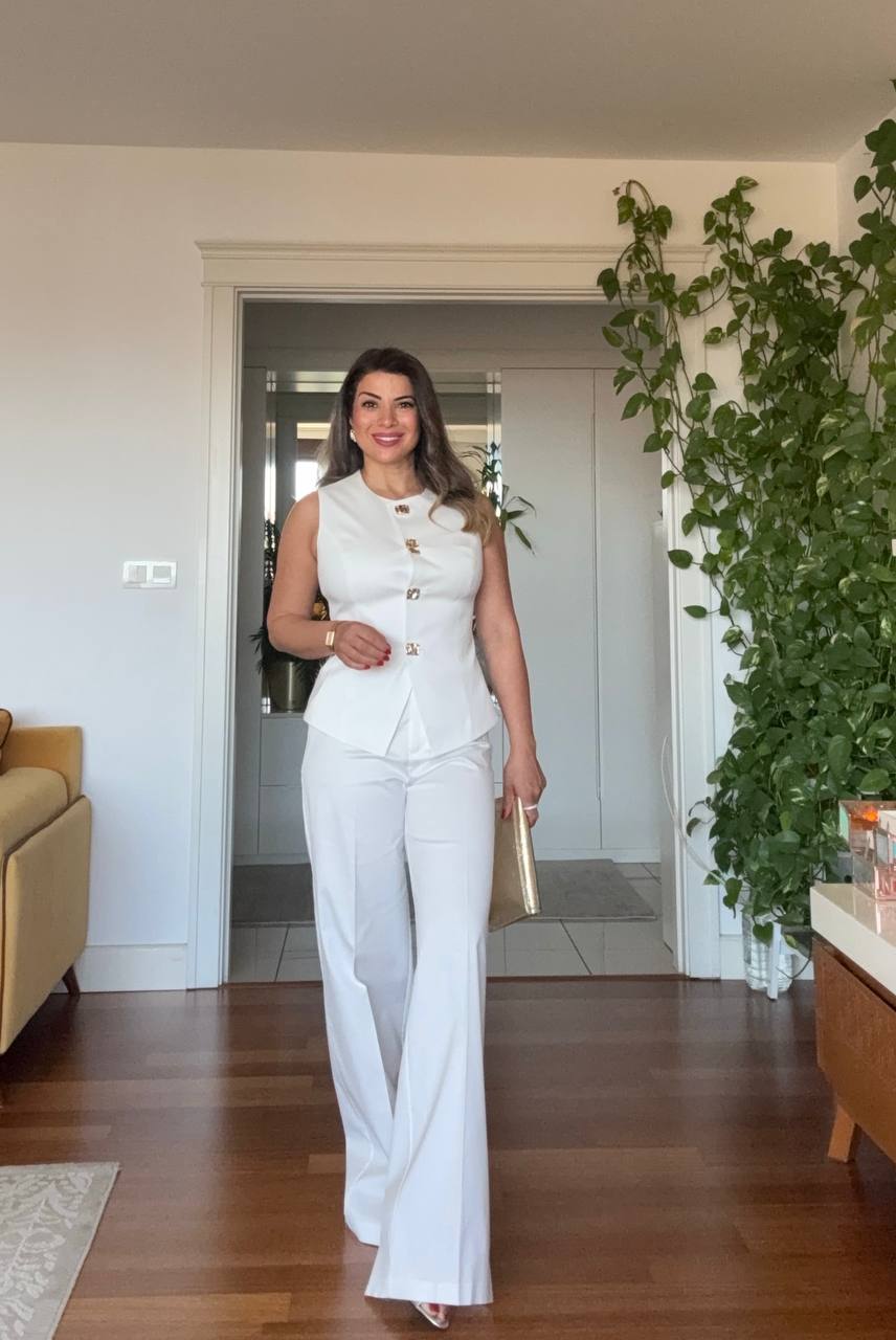 KOLSUZ DÜĞMELI BLAZER VE BOL PAÇA PANTOLON TAKIM - BEYAZ