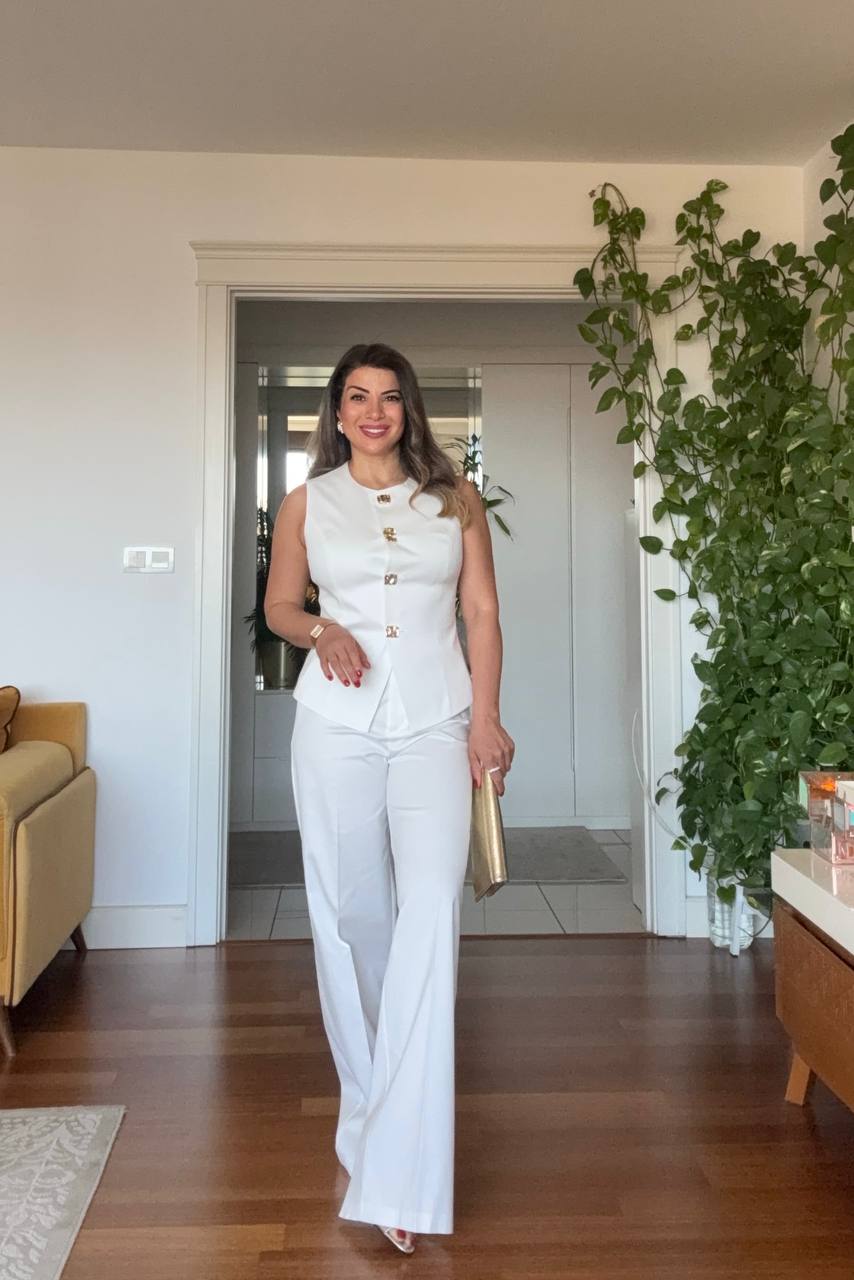KOLSUZ DÜĞMELI BLAZER VE BOL PAÇA PANTOLON TAKIM - BEYAZ