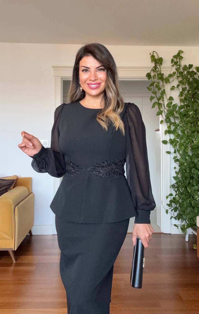 ŞIFON KOLLU DANTELLI PEPLUM ELBİSE - SİYAH