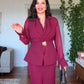 DRAPELİ KRUVAZE YAKA GOLD TOKA DETAYLI PEPLUM MİDİ ELBİSE - BORDO