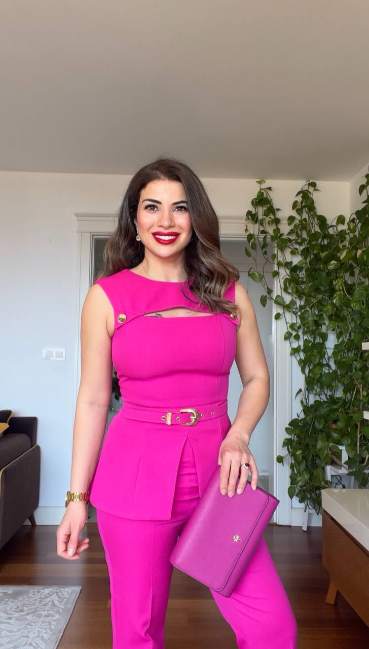 OMUZ GOLD DÜĞME DETAYLI PEPLUM TAKIM – FUŞYA