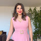 İNCİ TOKALI V YAKA MİDİ ELBİSE - PUDRA