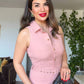 BROŞ DETAYLI V YAKA MİDİ ELBİSE - PUDRA