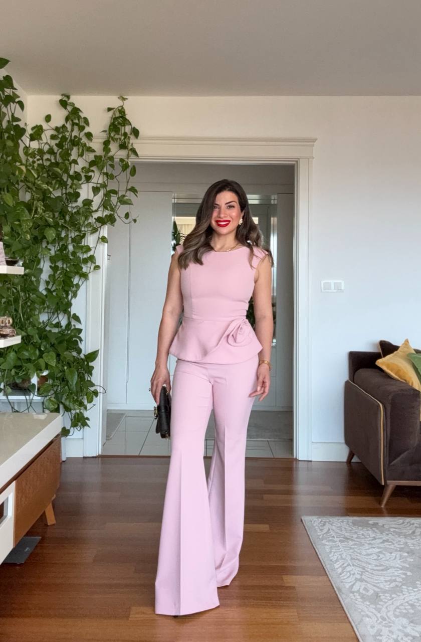 PEPLUM ÇİÇEK DETAYLI TAKIM – PUDRA