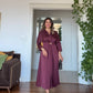 GOLD TOKA DETAYLI MİDİ ELBİSE - MÜRDÜM